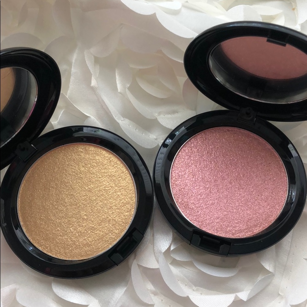 Mac dazzle highlight- 2 shades brand new